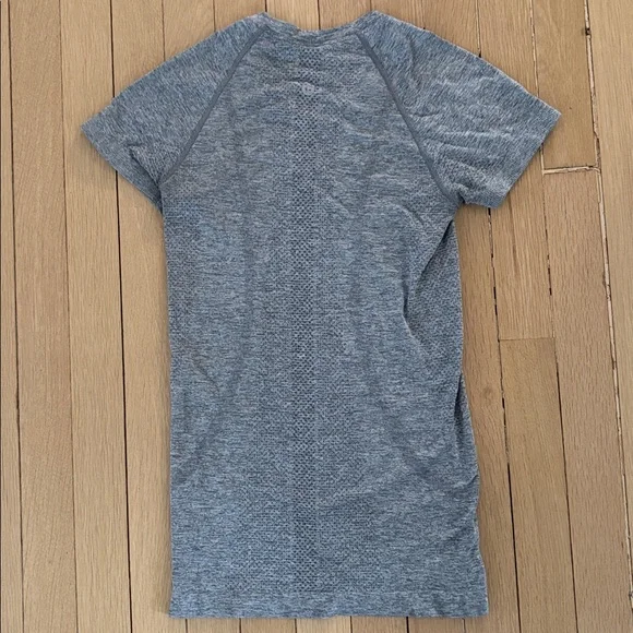 Lululemon swiftly tech - Picture 2 of 4